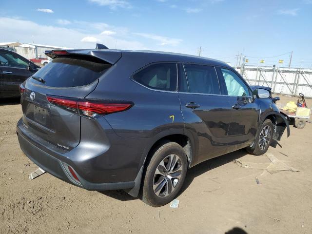 5TDGZRBH0NS211702 - 2022 TOYOTA HIGHLANDER XLE Boz foto 3