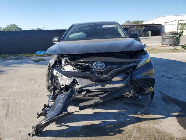 4T1G11AK9PU727525 - 2023 TOYOTA CAMRY SE NIGHT SHADE BLACK photo 5