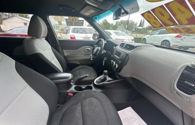 KNDJP3A55E7009268 - 2014 KIA SOUL + WHITE photo 5