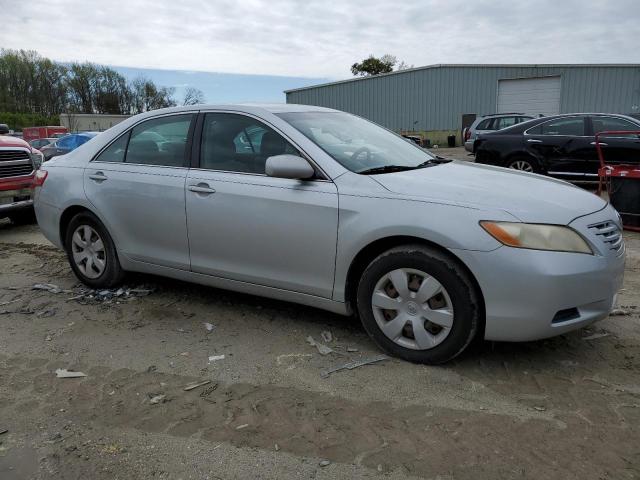 4T1BE46K97U643889 - 2007 TOYOTA CAMRY CE SILVER photo 4