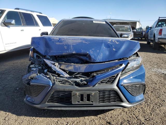 4T1G11BK6PU075090 - 2023 TOYOTA CAMRY SE NIGHT SHADE BLUE photo 5