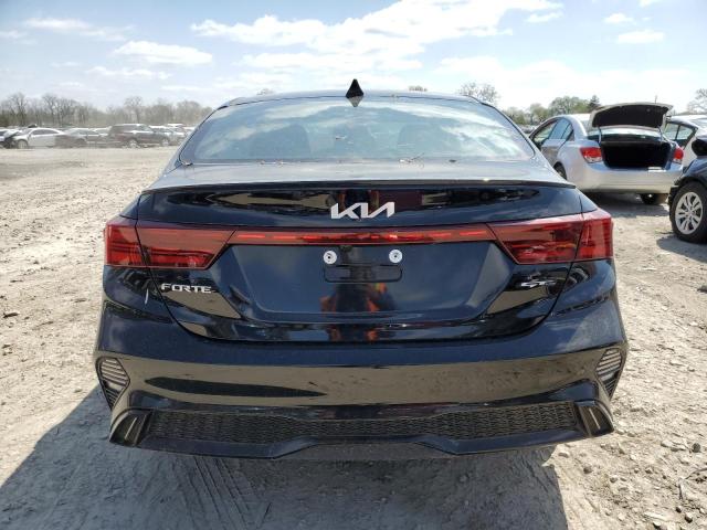 3KPF54AD4NE438636 - 2022 KIA FORTE GT LINE BLACK photo 6