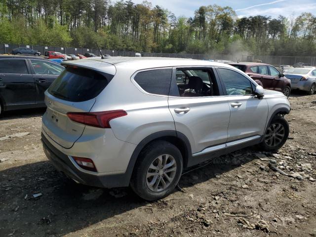 5NMS2CAD1KH114775 - 2019 HYUNDAI SANTA FE SE SILVER photo 3