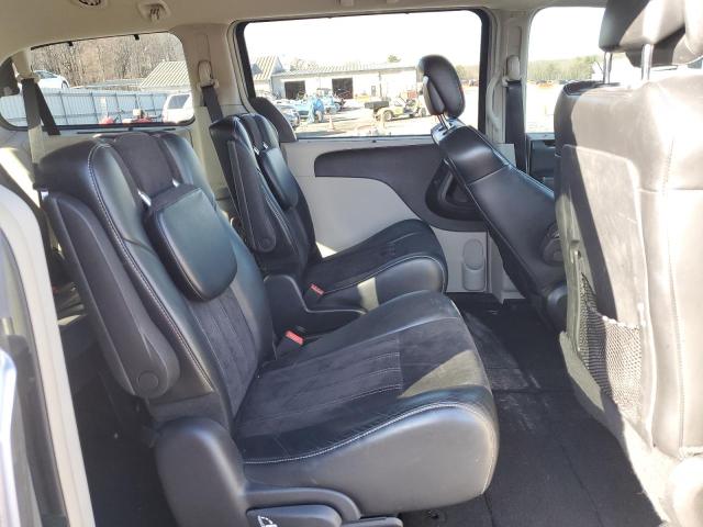 2C4RC1CG2ER311522 - 2014 CHRYSLER TOWN & COU TOURING L SILVER photo 11