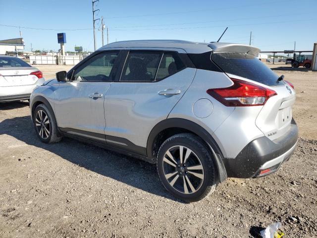 3N1CP5CU4KL549942 - 2019 NISSAN KICKS S GRAY photo 2