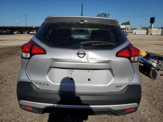 3N1CP5CU4KL549942 - 2019 NISSAN KICKS S GRAY photo 6