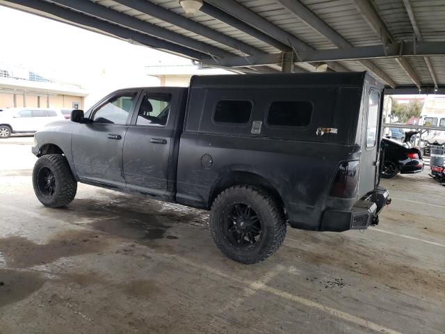 1C6RR6FG8JS341616 - 2018 RAM 1500 ST GRAY photo 2