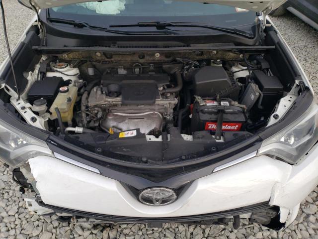 JTMRFREV2HJ172714 - 2017 TOYOTA RAV4 XLE WHITE photo 12
