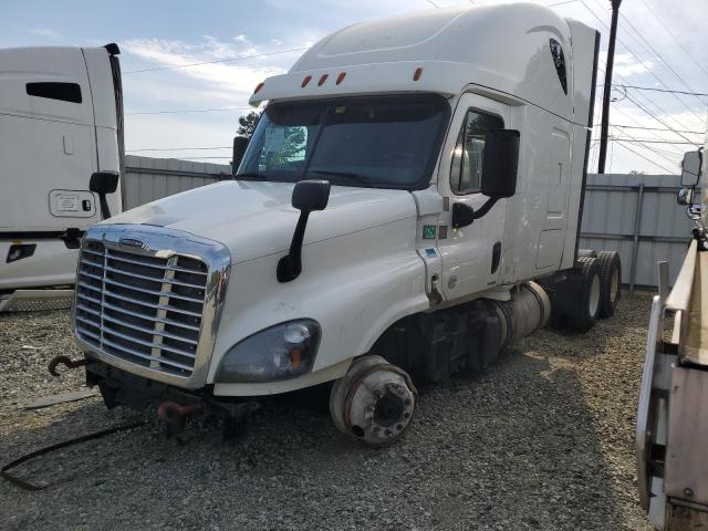 3AKJGLDR6JDJS5497 - 2018 FREIGHTLINER CASCADIA 1 WHITE photo 2