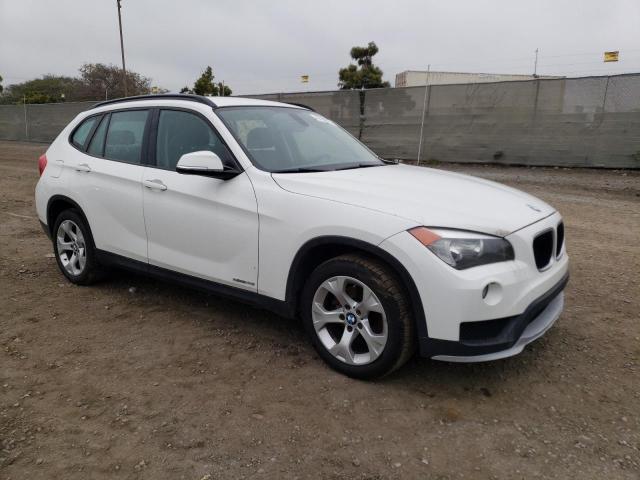 WBAVM1C58FVW57869 - 2015 BMW X1 SDRIVE28I WHITE photo 4