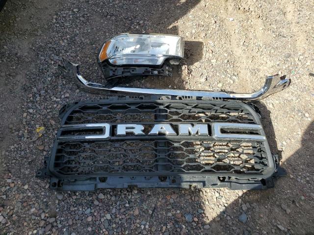 3C63R3GL5KG594756 - 2019 RAM 3500 TRADESMAN WHITE photo 12