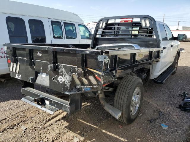 3C63R3GL5KG594756 - 2019 RAM 3500 TRADESMAN WHITE photo 3