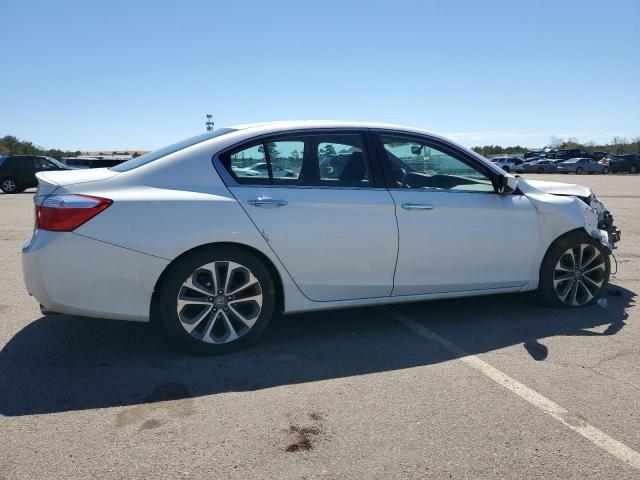 1HGCR2F58FA226812 - 2015 HONDA ACCORD SPORT WHITE photo 3