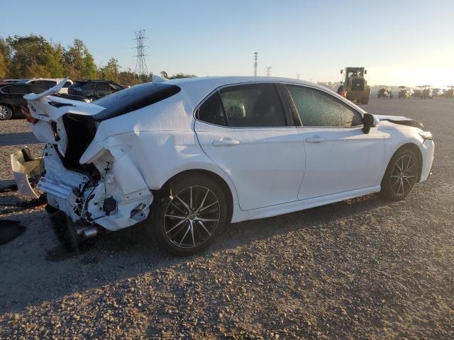 4T1T11AK5RU842706 - 2024 TOYOTA CAMRY SE NIGHT SHADE WHITE photo 3