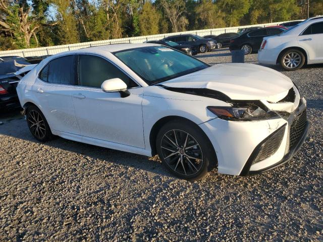 4T1T11AK5RU842706 - 2024 TOYOTA CAMRY SE NIGHT SHADE WHITE photo 4