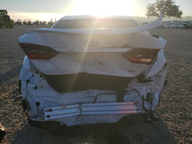 4T1T11AK5RU842706 - 2024 TOYOTA CAMRY SE NIGHT SHADE WHITE photo 6
