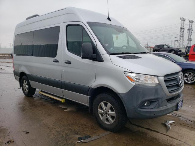 WDZPF0ED5KT008685 - 2019 MERCEDES-BENZ SPRINTER 2500/3500 SILVER photo 4