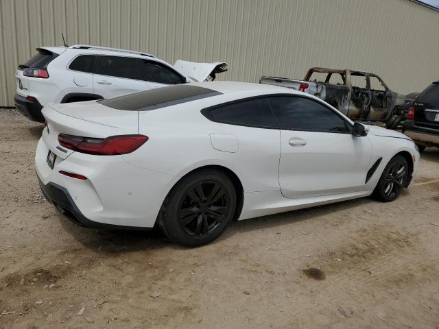 WBABC4C03MCF61722 - 2021 BMW M850XI WHITE photo 3
