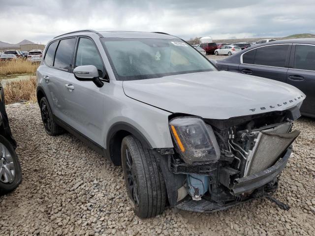 5XYP3DHC3MG181011 - 2021 KIA TELLURIDE EX SILVER photo 4