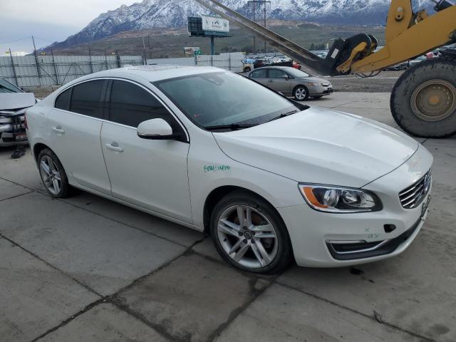 YV140MFK0F2358269 - 2015 VOLVO S60 PREMIER WHITE photo 4