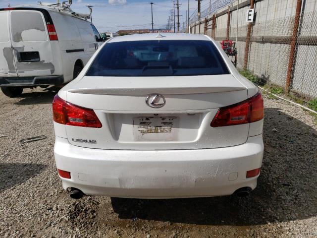 JTHBK262085075267 - 2008 LEXUS IS 250 WHITE photo 6