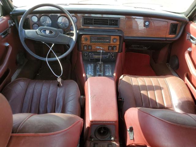 SAJAV1349EC388993 - 1984 JAGUAR XJ6 RED photo 8