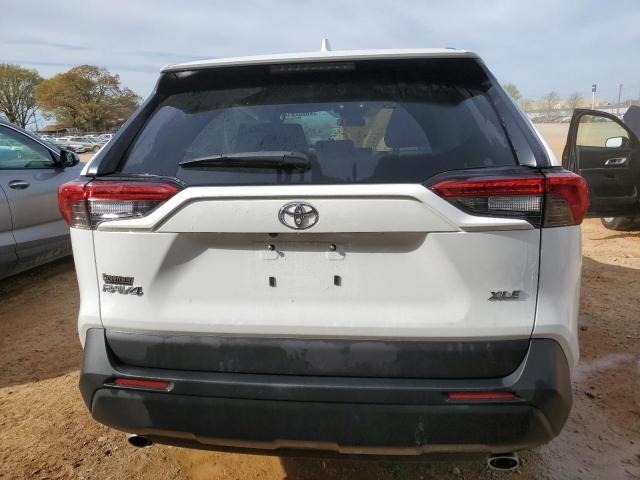 2T3W1RFV1RC260724 - 2024 TOYOTA RAV4 XLE WHITE photo 6