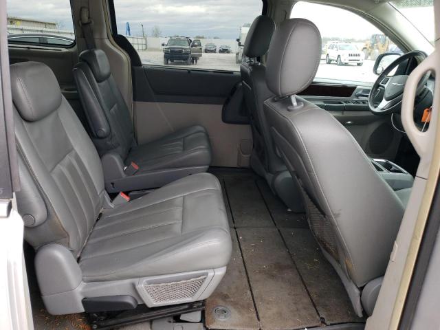 2A4RR5D18AR148041 - 2010 CHRYSLER TOWN & COU TOURING SILVER photo 11