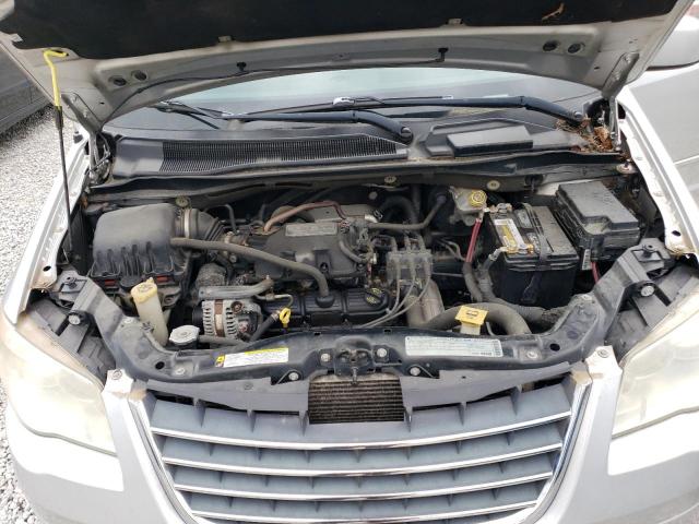 2A4RR5D18AR148041 - 2010 CHRYSLER TOWN & COU TOURING SILVER photo 12