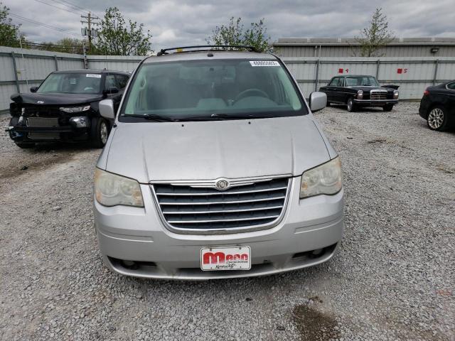 2A4RR5D18AR148041 - 2010 CHRYSLER TOWN & COU TOURING SILVER photo 5