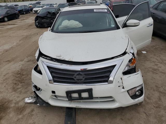 1N4AL3AP8FN884425 - 2015 NISSAN ALTIMA 2.5 WHITE photo 5