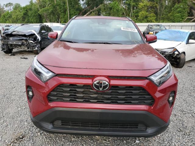 2T3C1RFV4PW268959 - 2023 TOYOTA RAV4 XLE PREMIUM BURGUNDY photo 5