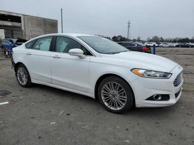 3FA6P0H99ER308192 - 2014 FORD FUSION SE WHITE photo 4