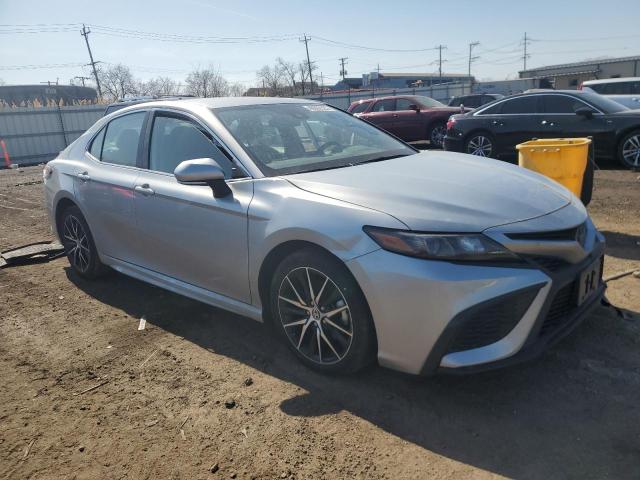 4T1G11AK6RU200125 - 2024 TOYOTA CAMRY SE NIGHT SHADE SILVER photo 4