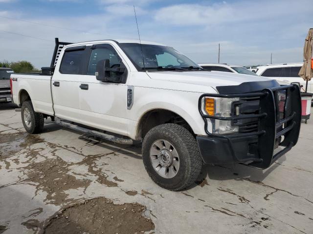 1FT7W2B67HED59001 - 2017 FORD F250 SUPER DUTY WHITE photo 4