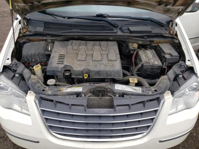 2A8HR64X89R701500 - 2009 CHRYSLER TOWN & COU LIMITED WHITE photo 12