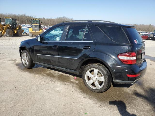 4JGBB8GB0BA673517 - 2011 MERCEDES-BENZ ML 350 4MATIC BLACK photo 2