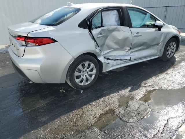 5YFB4MDE1PP065563 - 2023 TOYOTA COROLLA LE SILVER photo 3