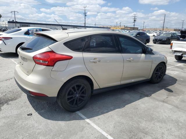 1FADP3K26JL294989 - 2018 FORD FOCUS SE TAN photo 3