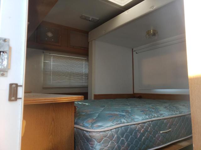 4YDT36021X1006433 - 1999 KEYSTONE SPRINTER WHITE photo 6