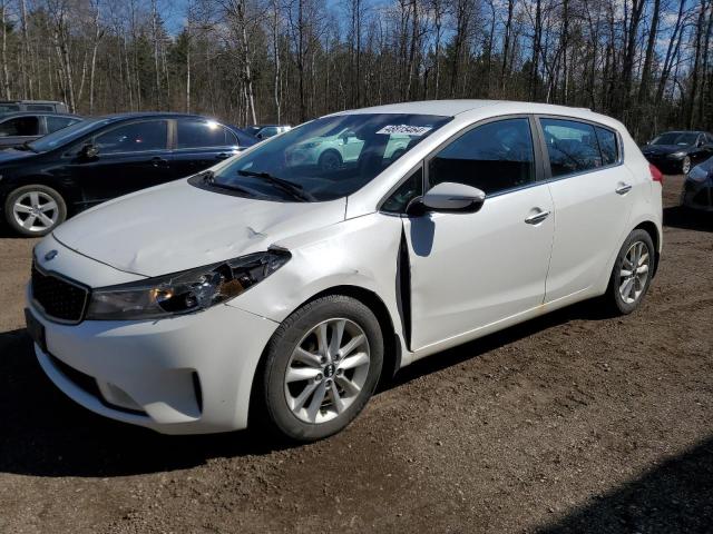 KNAFX5A87H5722228 - 2017 KIA FORTE EX WHITE photo 1