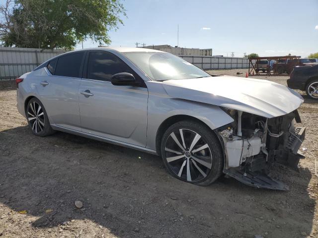 1N4BL4CVXNN325317 - 2022 NISSAN ALTIMA SR SILVER photo 4