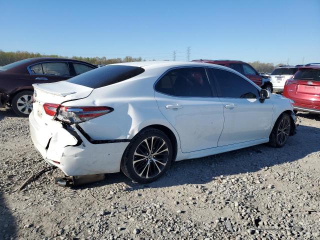 JTNB11HK5J3001125 - 2018 TOYOTA CAMRY L WHITE photo 3