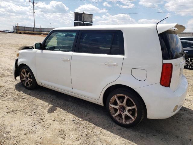 JTLKE50E681048695 - 2008 SCION XB XB WHITE photo 2