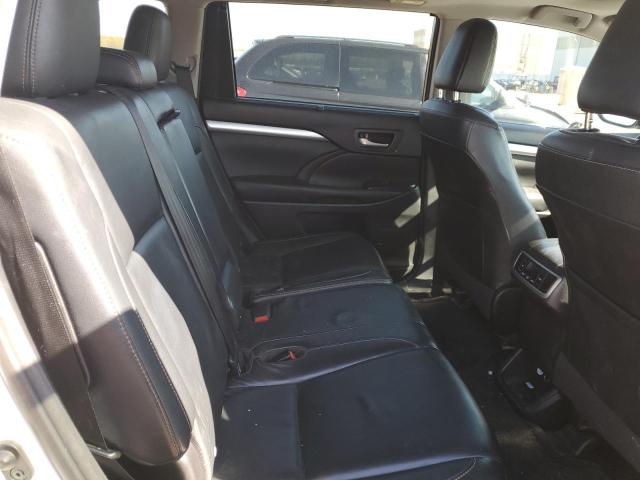 5TDJKRFH2GS325871 - 2016 TOYOTA HIGHLANDER XLE 白色 照片 11