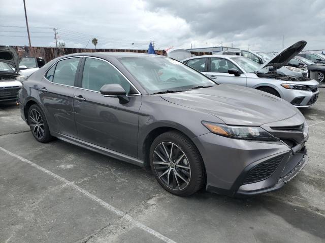 4T1G11AK5PU737114 - 2023 TOYOTA CAMRY SE NIGHT SHADE GRAY photo 4