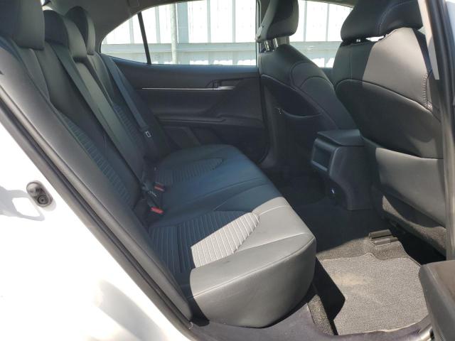 4T1T11AK0PU835059 - 2023 TOYOTA CAMRY SE NIGHT SHADE WHITE photo 10