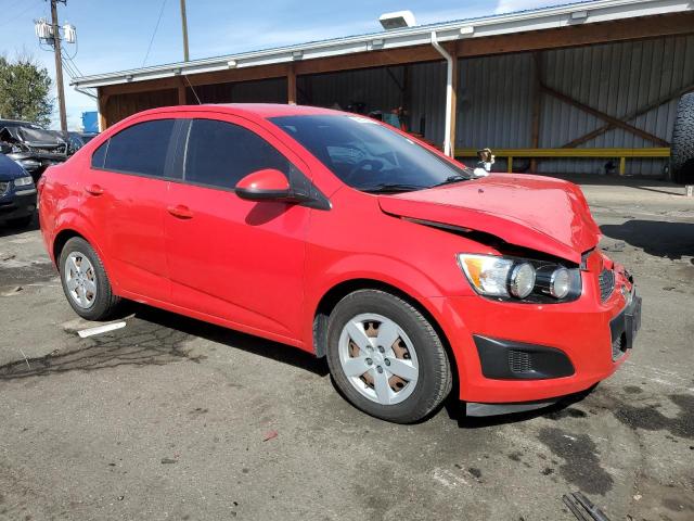 1G1JA5SH2F4200261 - 2015 CHEVROLET SONIC LS RED photo 4