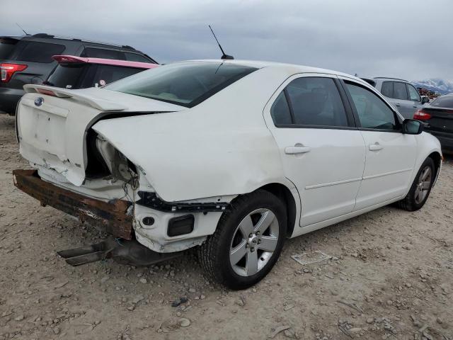 3FAHP07Z38R198125 - 2008 FORD FUSION SE WHITE photo 3