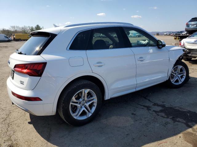 WA1BNAFY7J2030092 - 2018 AUDI Q5 PREMIUM PLUS WHITE photo 3